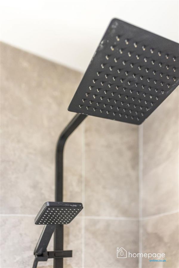 Apartment 5 , 6 Kerr Street