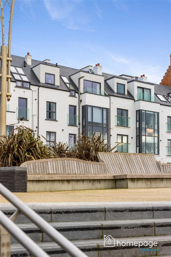 Apartment 5 , 6 Kerr Street