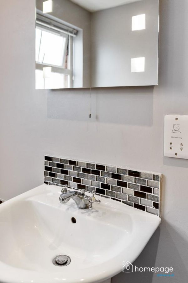 16 Summer Meadow Mews