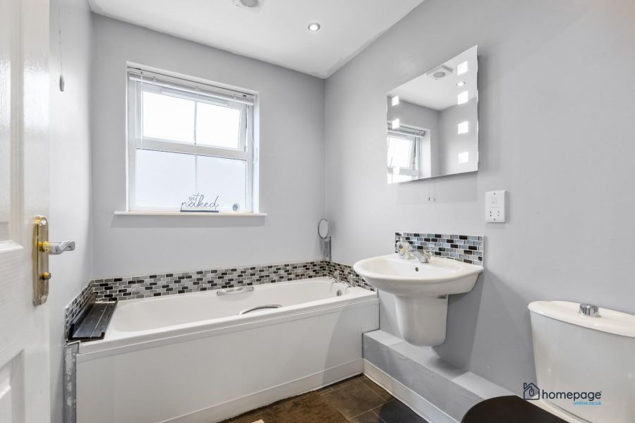 16 Summer Meadow Mews