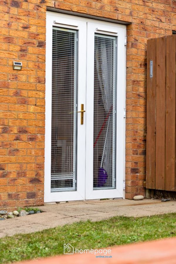 16 Summer Meadow Mews