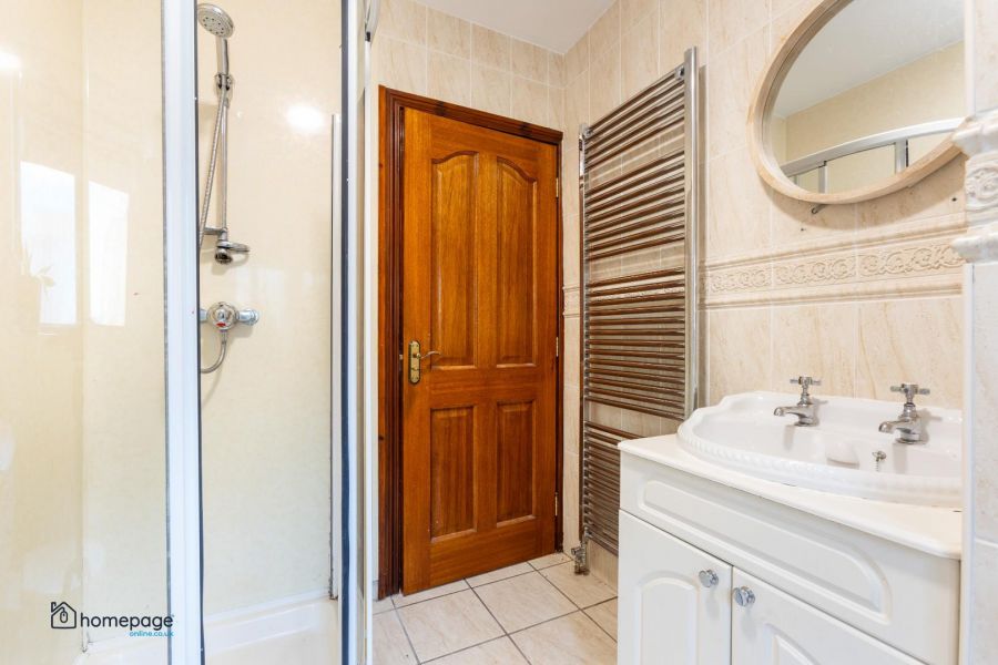 18 Knockard Park