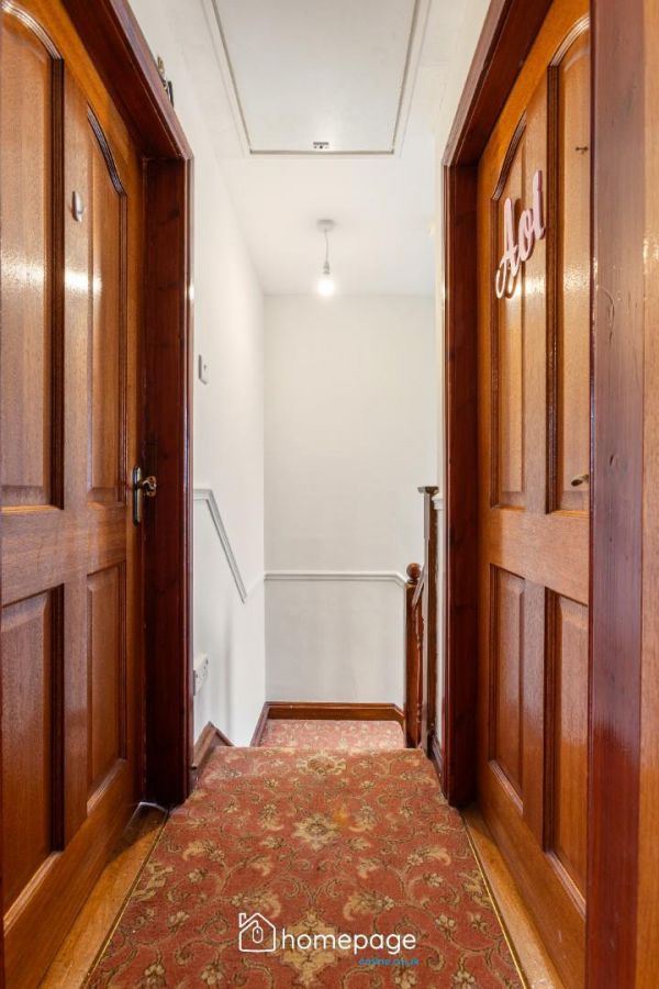 18 Knockard Park