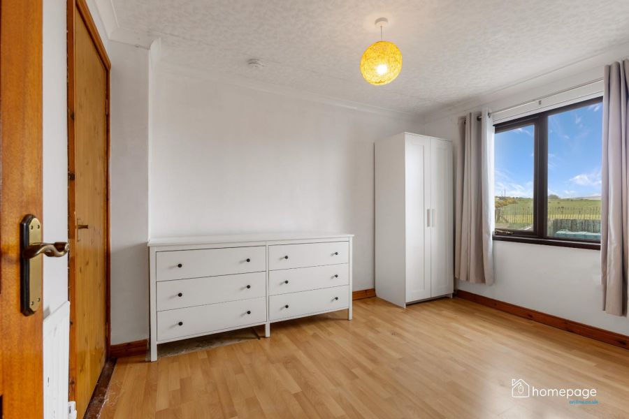 18 Knockard Park