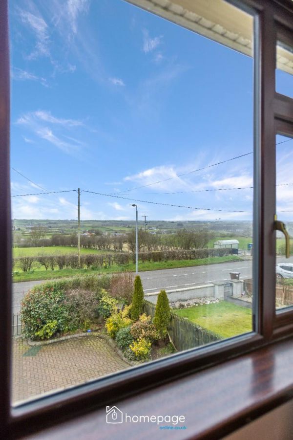 18 Knockard Park