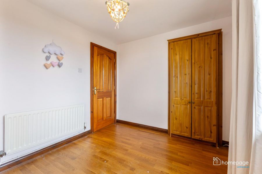 18 Knockard Park