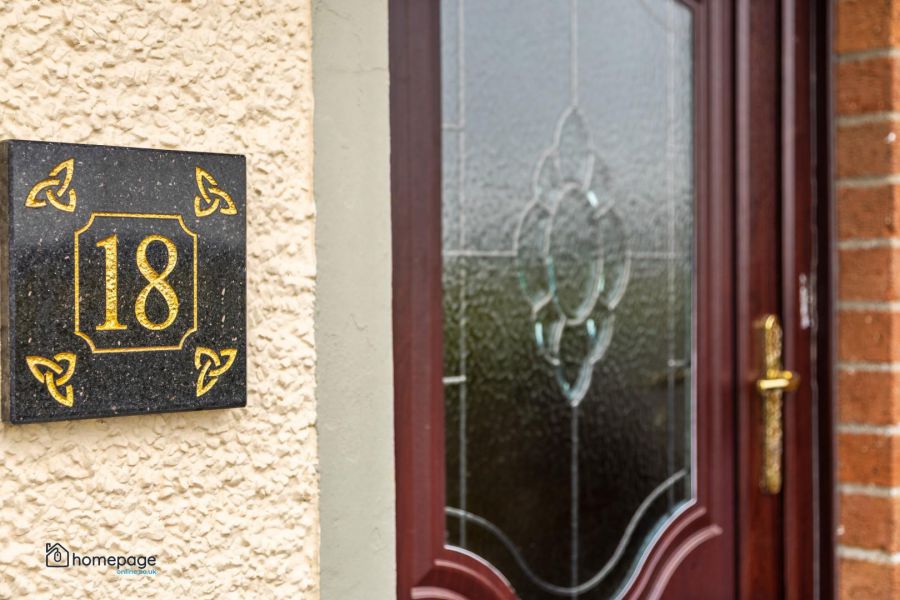 18 Knockard Park