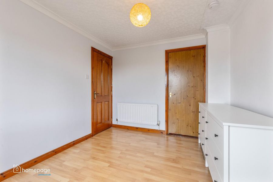 18 Knockard Park