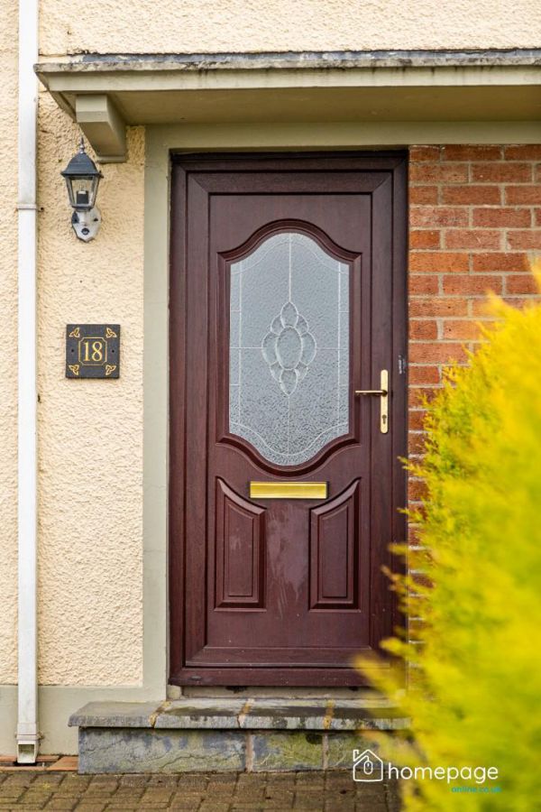 18 Knockard Park