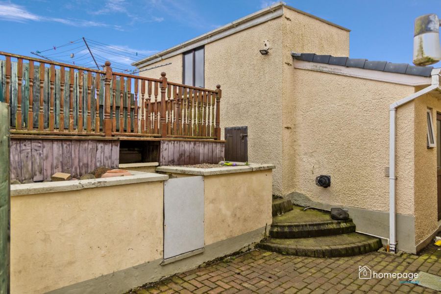 18 Knockard Park