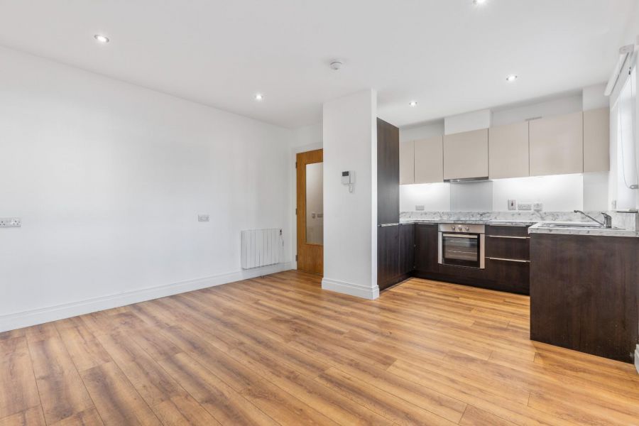 Apt 1 Moncrief Court