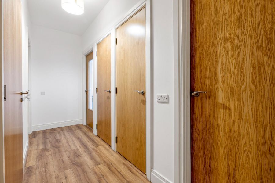 Apt 10 Moncrief Court