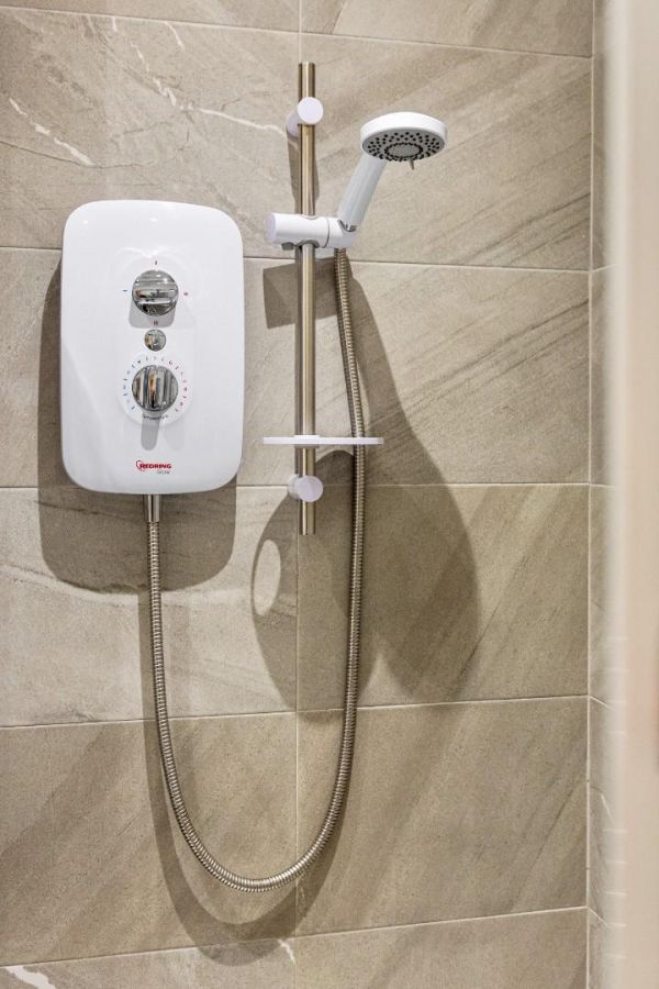 Apt 10 Moncrief Court