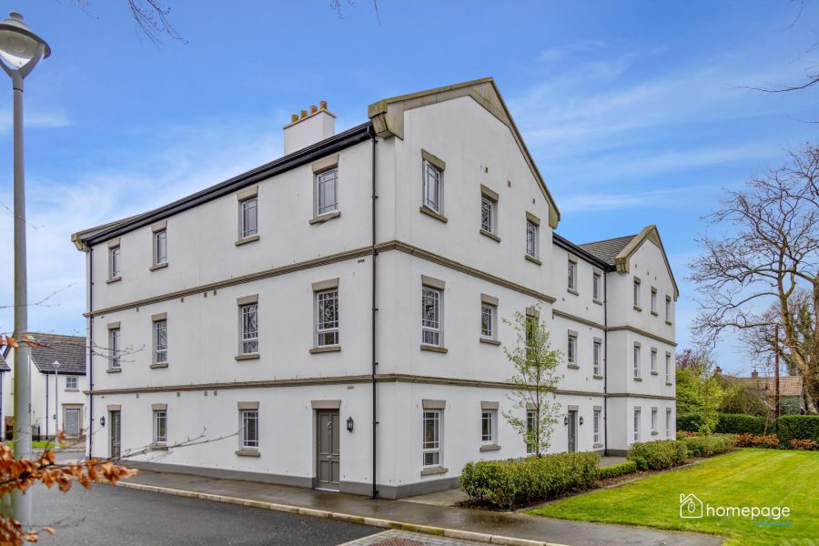 Apt 10 Moncrief Court