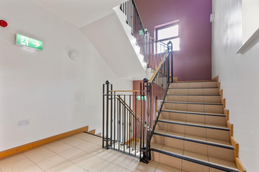 9 Tunnel Brae Court Main Street