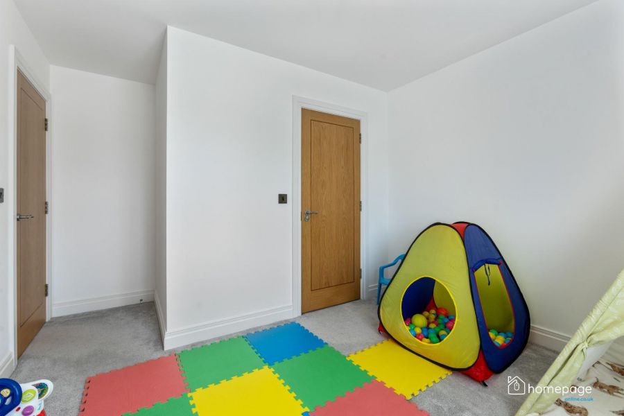 3 Beech Hill View