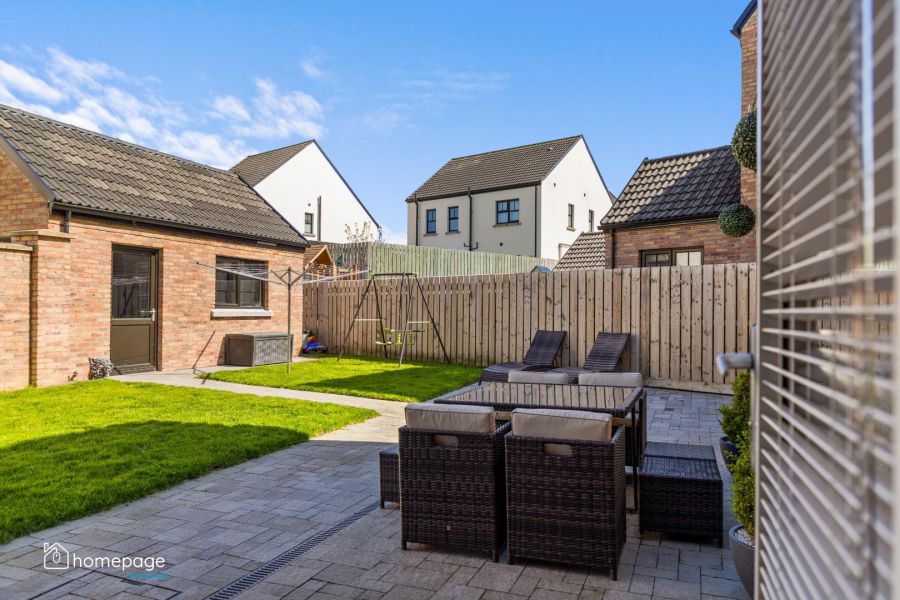 3 Beech Hill View