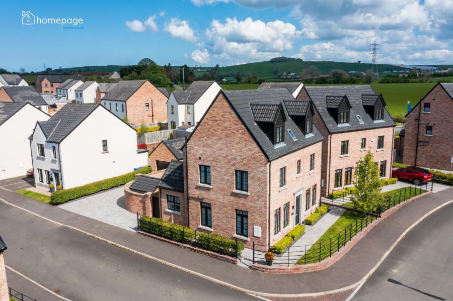 3 Beech Hill View