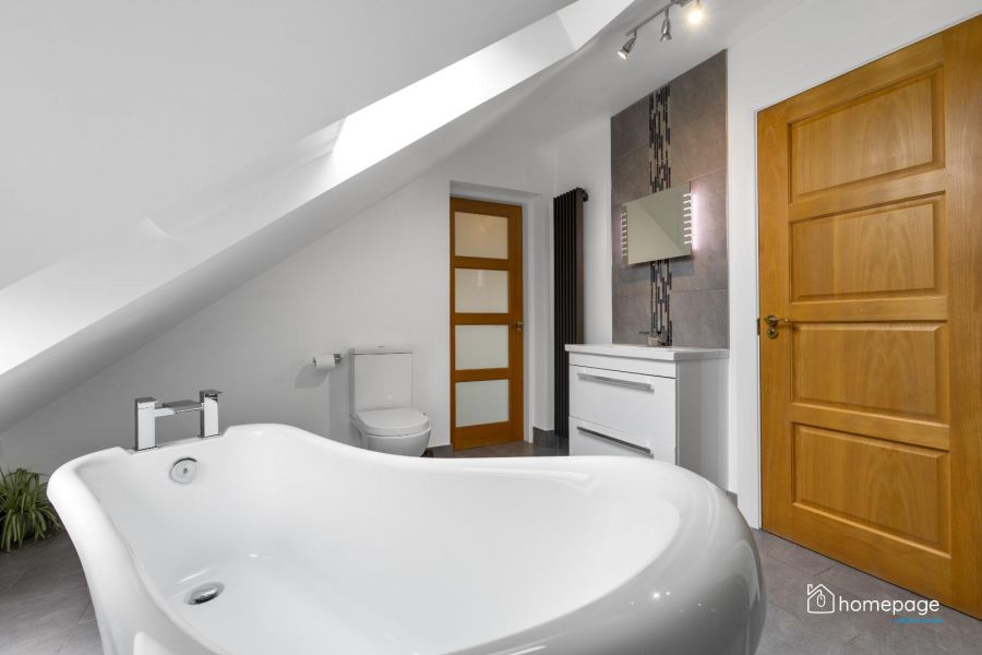 48a Glebe Road