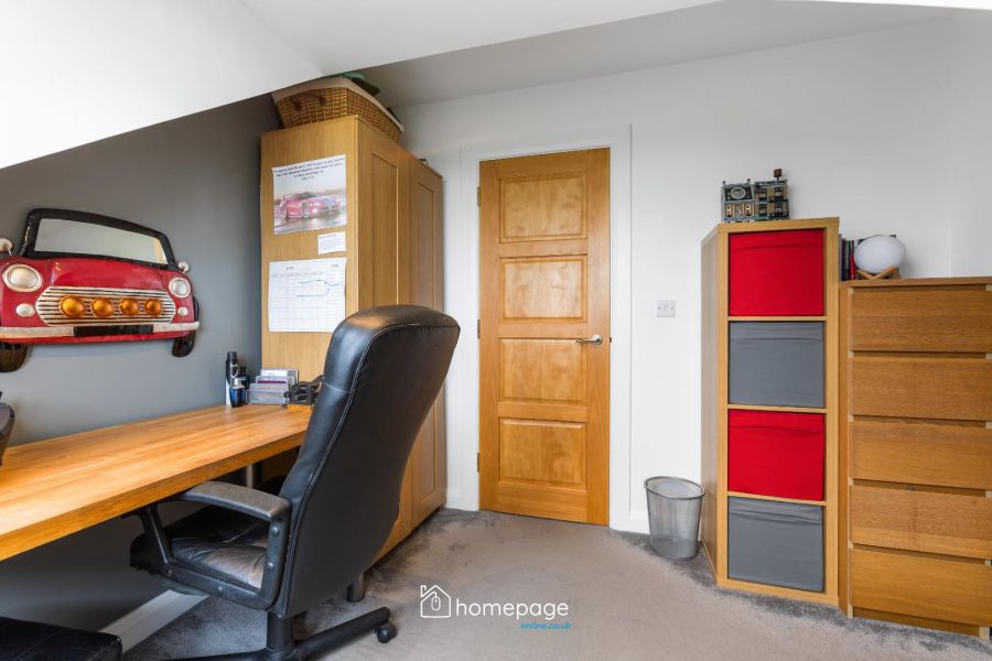 48a Glebe Road