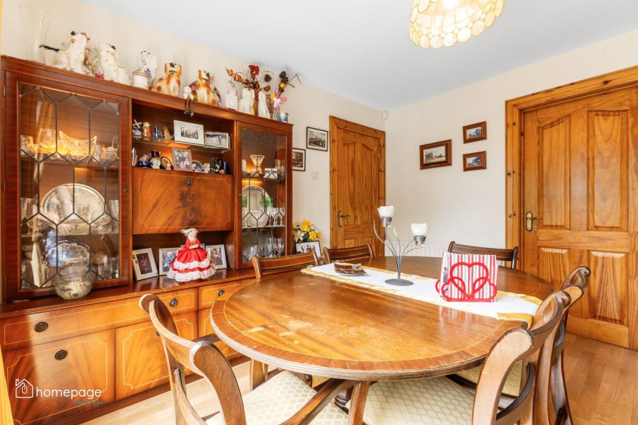 16 Carthall Manor
