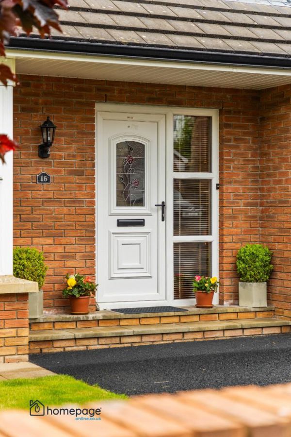 16 Carthall Manor