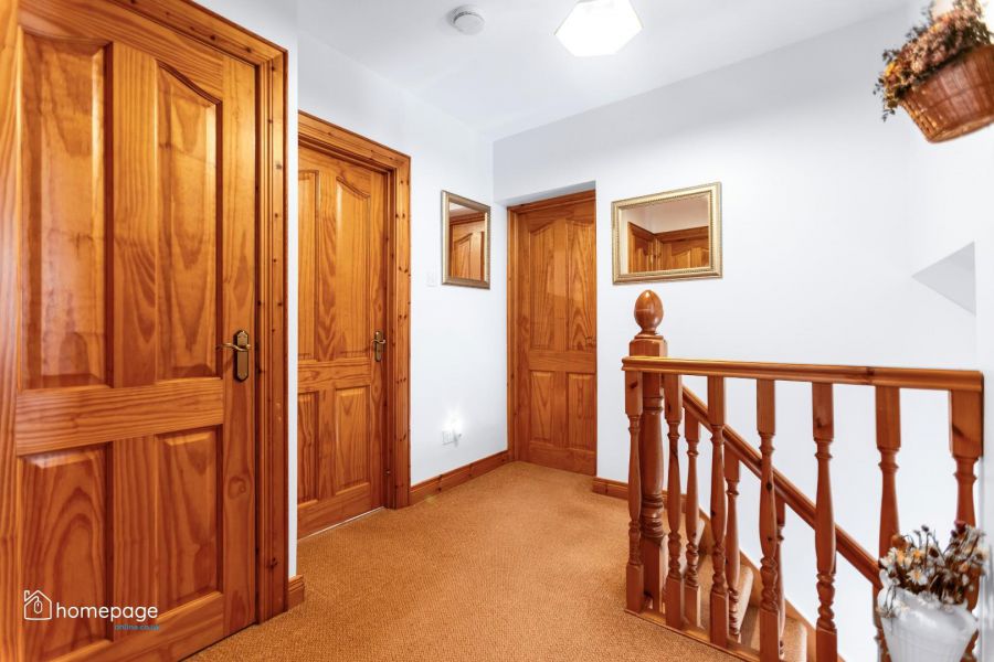 16 Carthall Manor