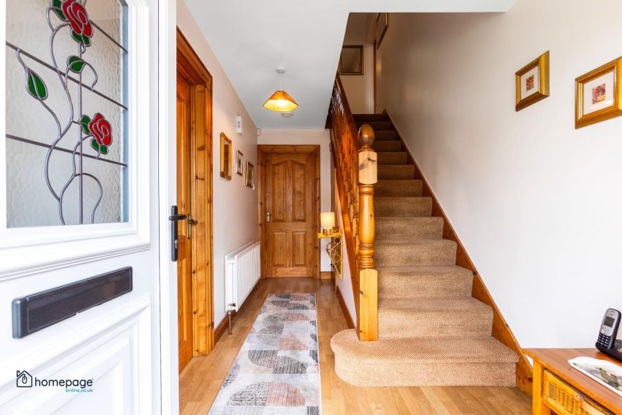 16 Carthall Manor
