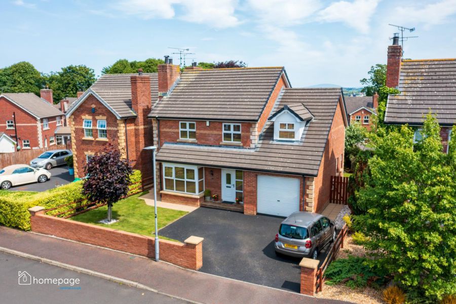 16 Carthall Manor