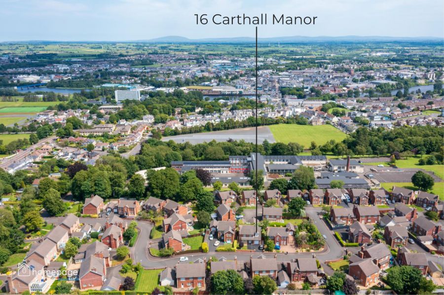 16 Carthall Manor