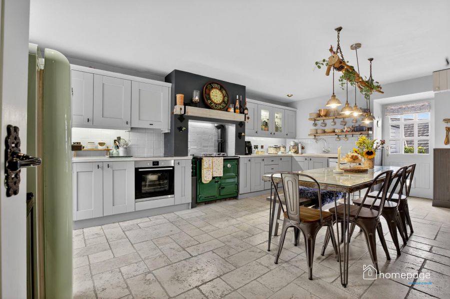 8 Somerset Mews