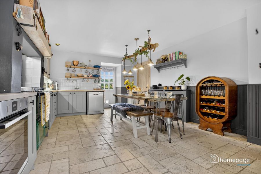 8 Somerset Mews