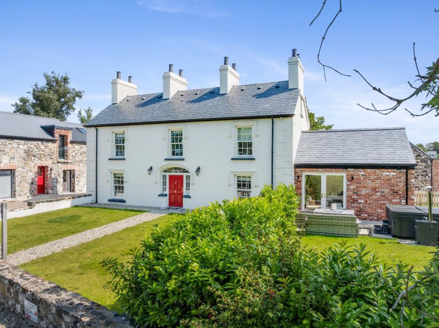 The Farm House 6 Corrstown Lane