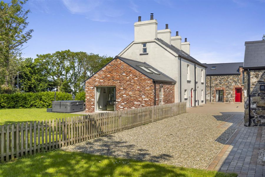 The Farm House 6 Corrstown Lane