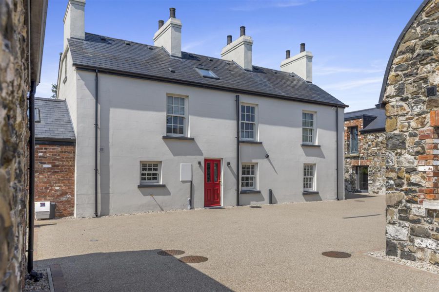 The Farm House 6 Corrstown Lane