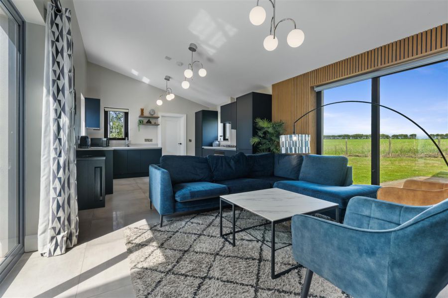 3 Corrstown Lane