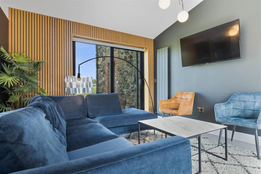 3 Corrstown Lane