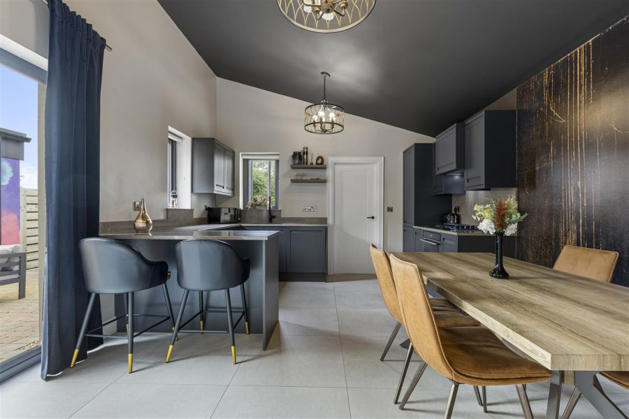 2 Corrstown Lane