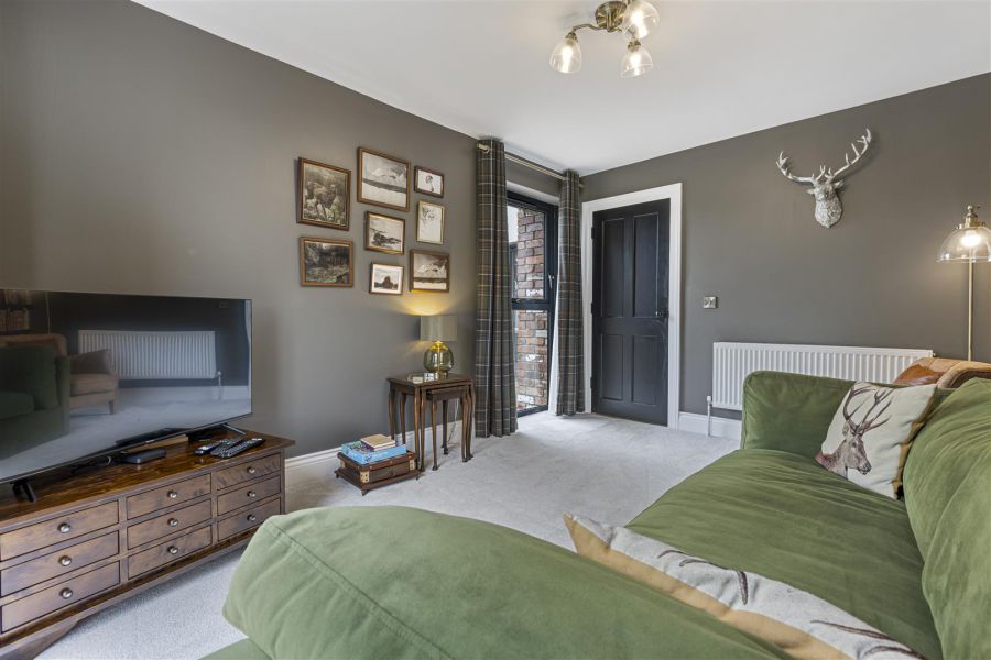 1 Corrstown Lane