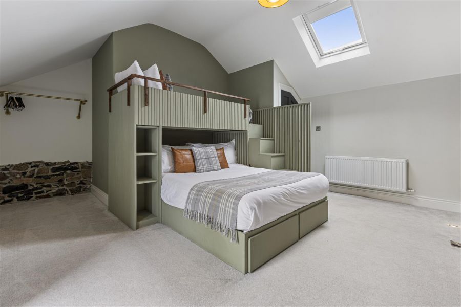 1 Corrstown Lane