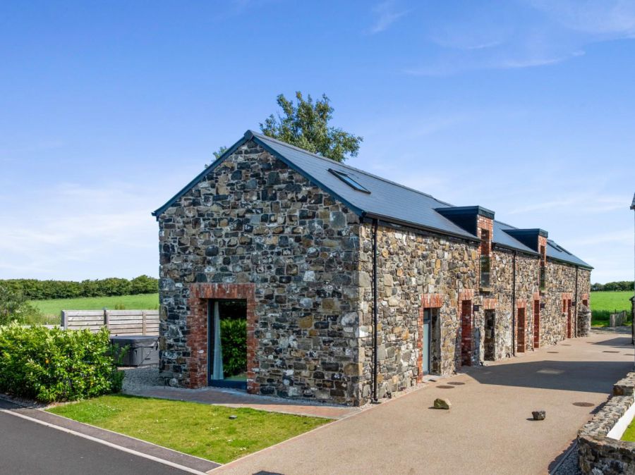 1 Corrstown Lane