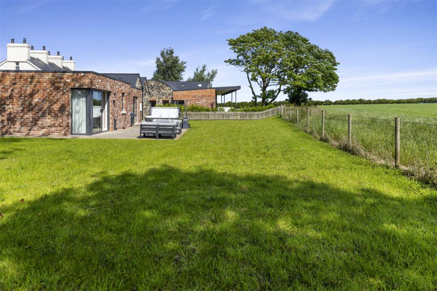 The Byre 5 Corrstown Lane