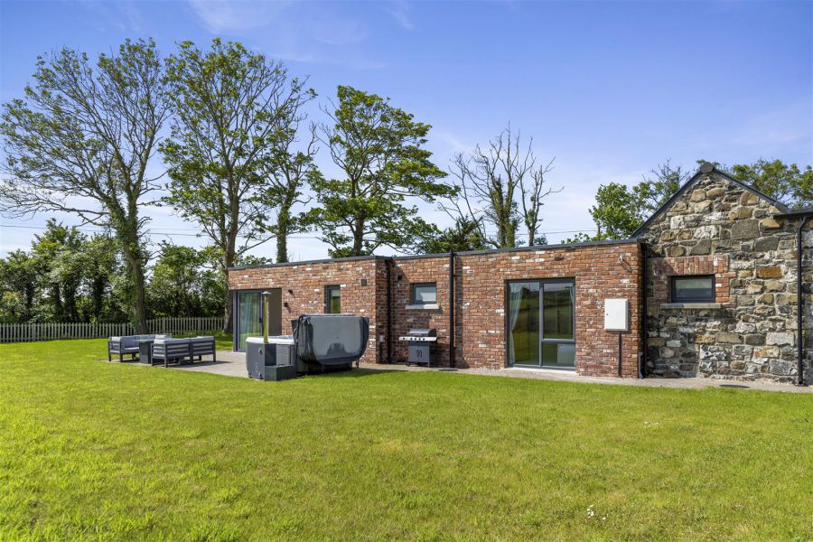 The Byre 5 Corrstown Lane