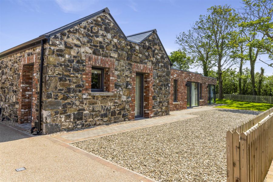 The Byre 5 Corrstown Lane