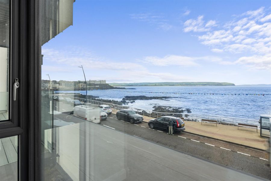 Apartment 1 17 The Promenade