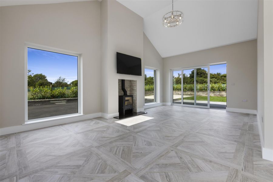 424 Foreglen Road