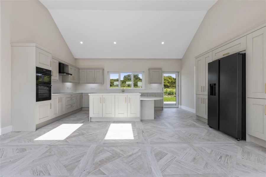 424 Foreglen Road