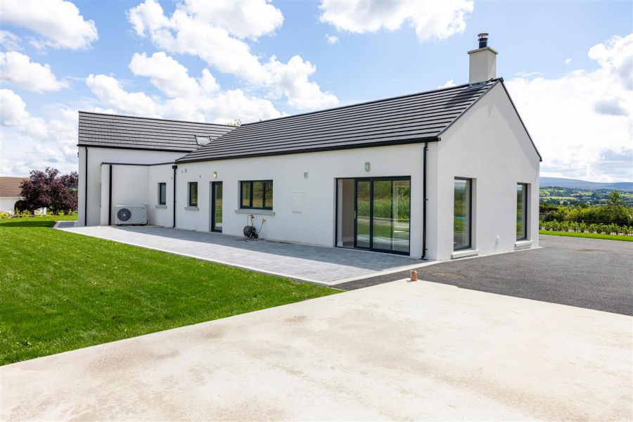 424 Foreglen Road