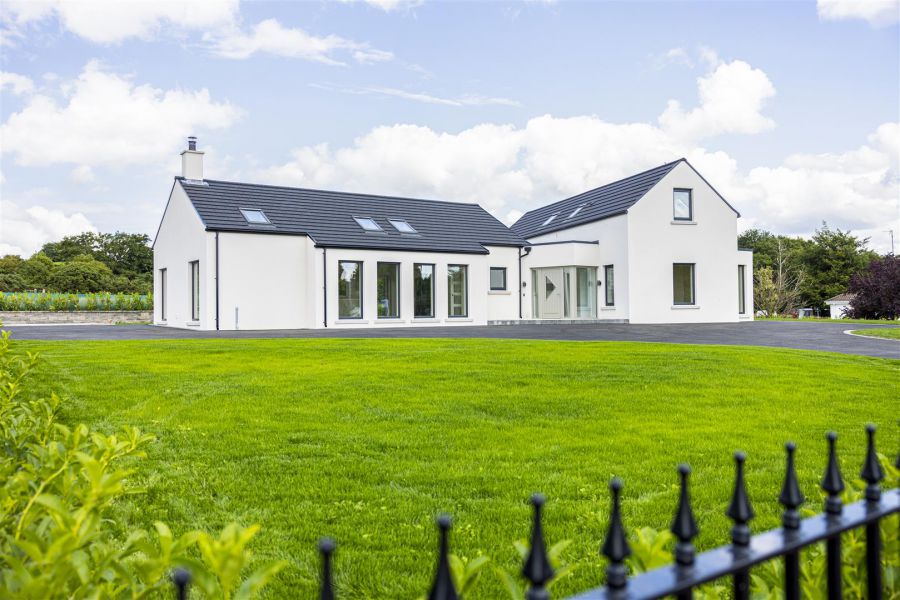 424 Foreglen Road