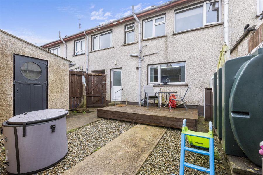 49 Stradowen Drive